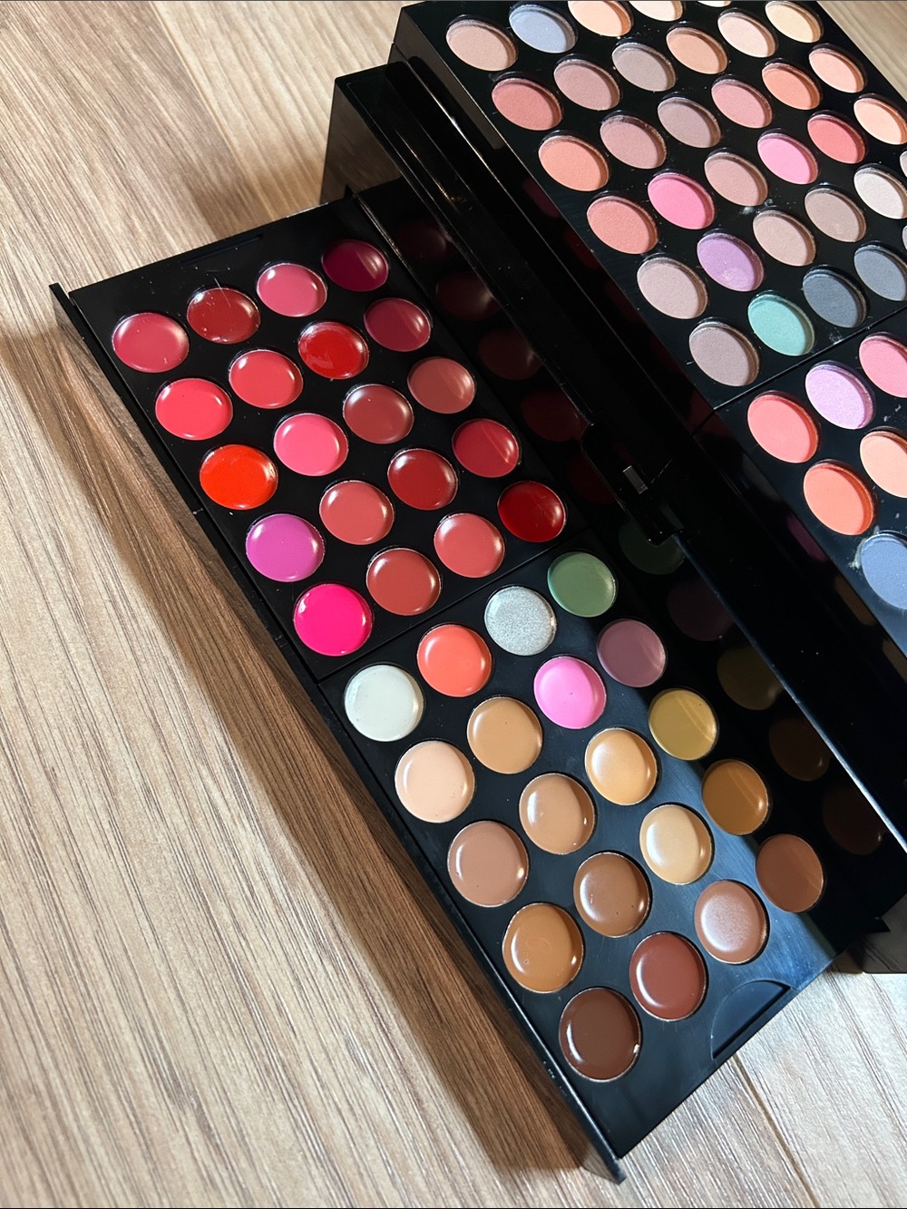 Open UNUSED Makeup Bundle - Picture 8 of 9